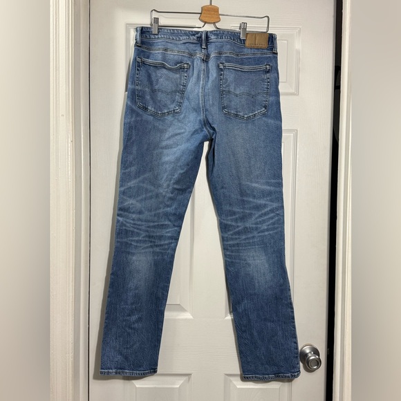 American Eagle Outfitters Blue Athletic Straight Airflex+ Jeans Size 34x34 - Picture 2 of 5